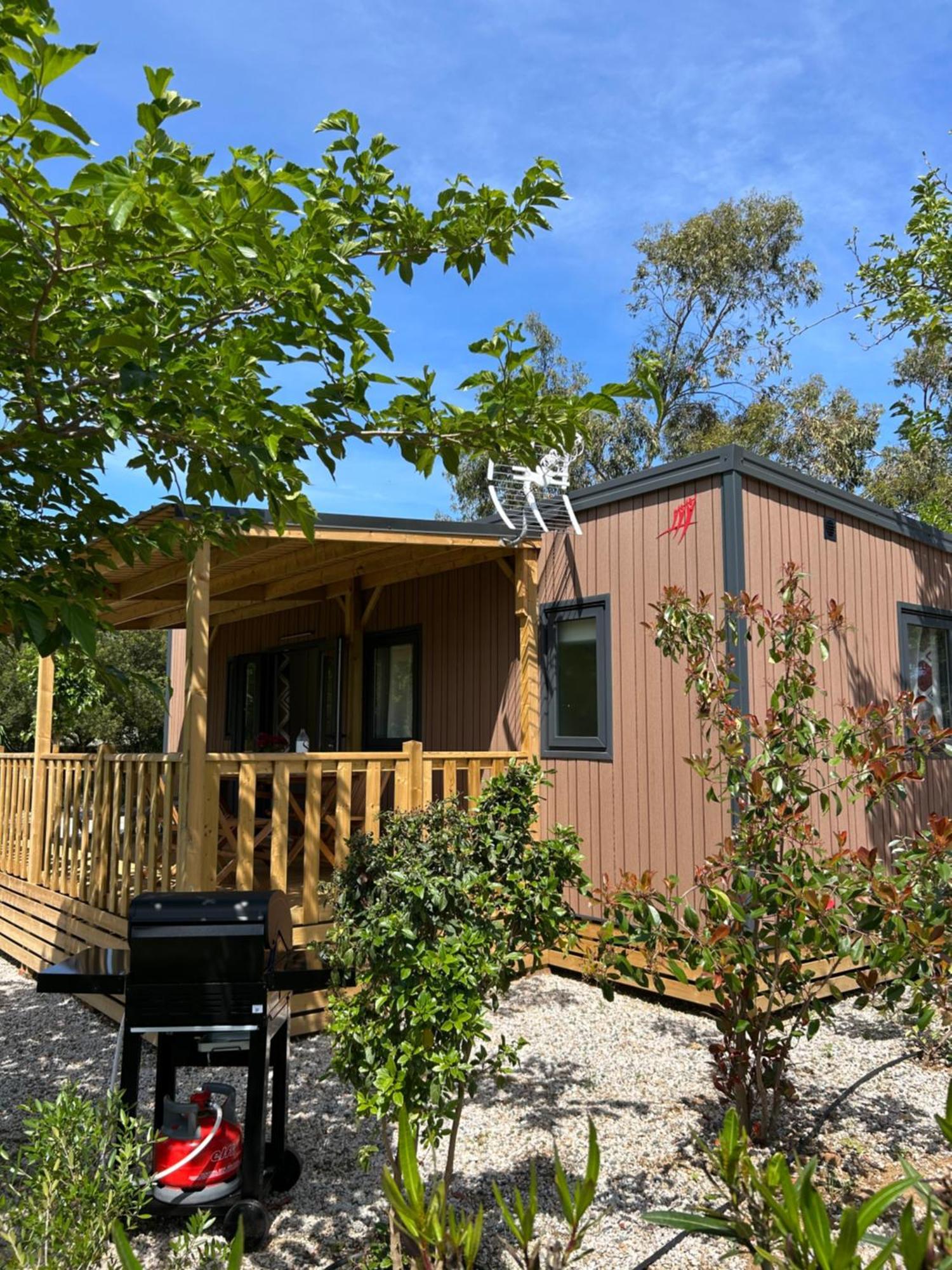 Location Du Ranch Hotel Алгайола Екстериор снимка